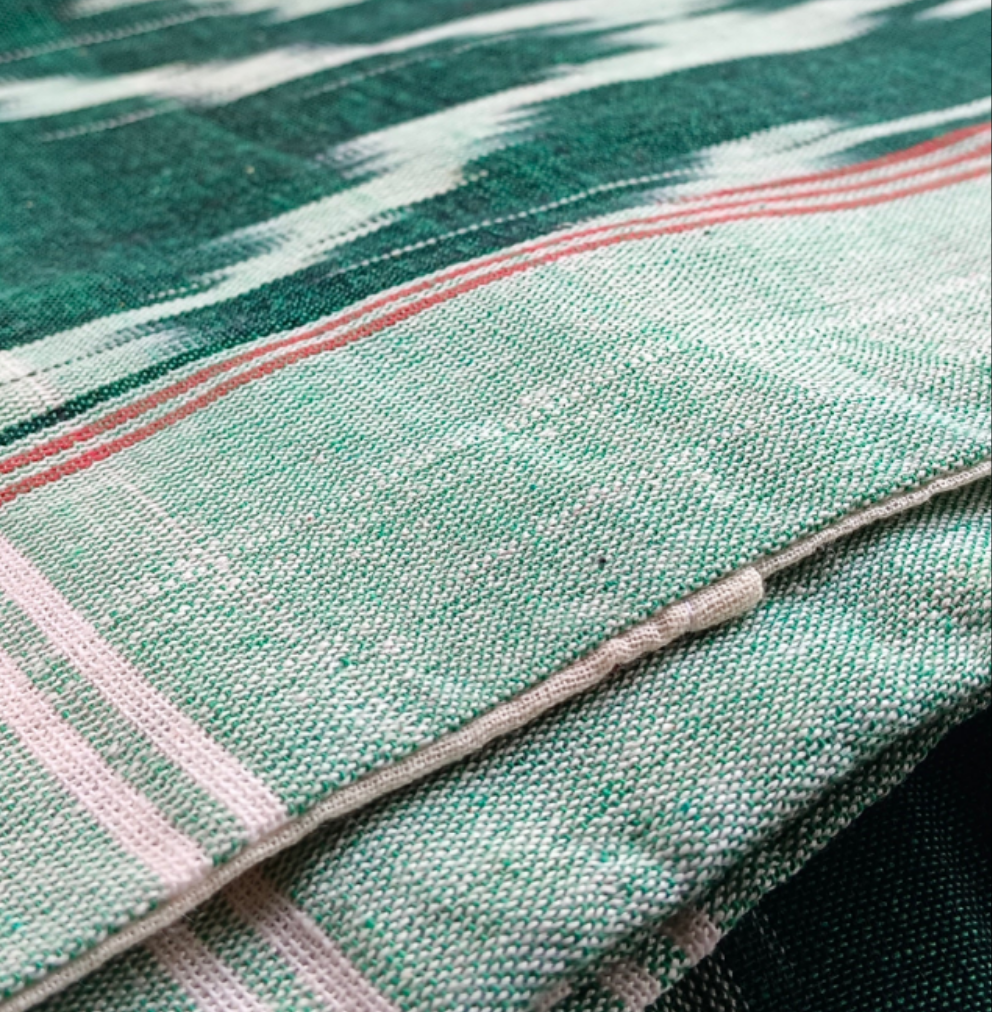 Ikkat Double bedsheet with 2 Pillow covers