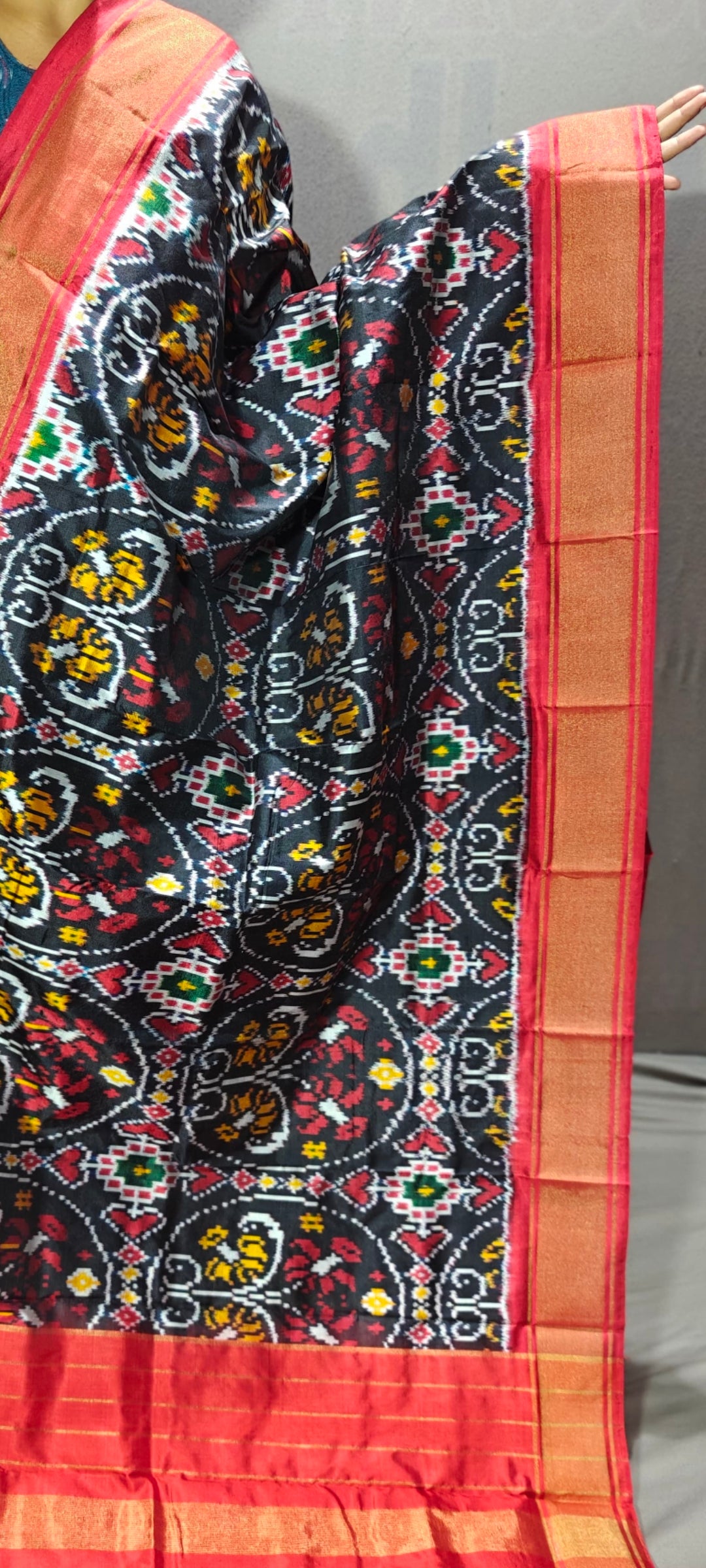 Pochampally IKKAT SILK Handloom Dupatta