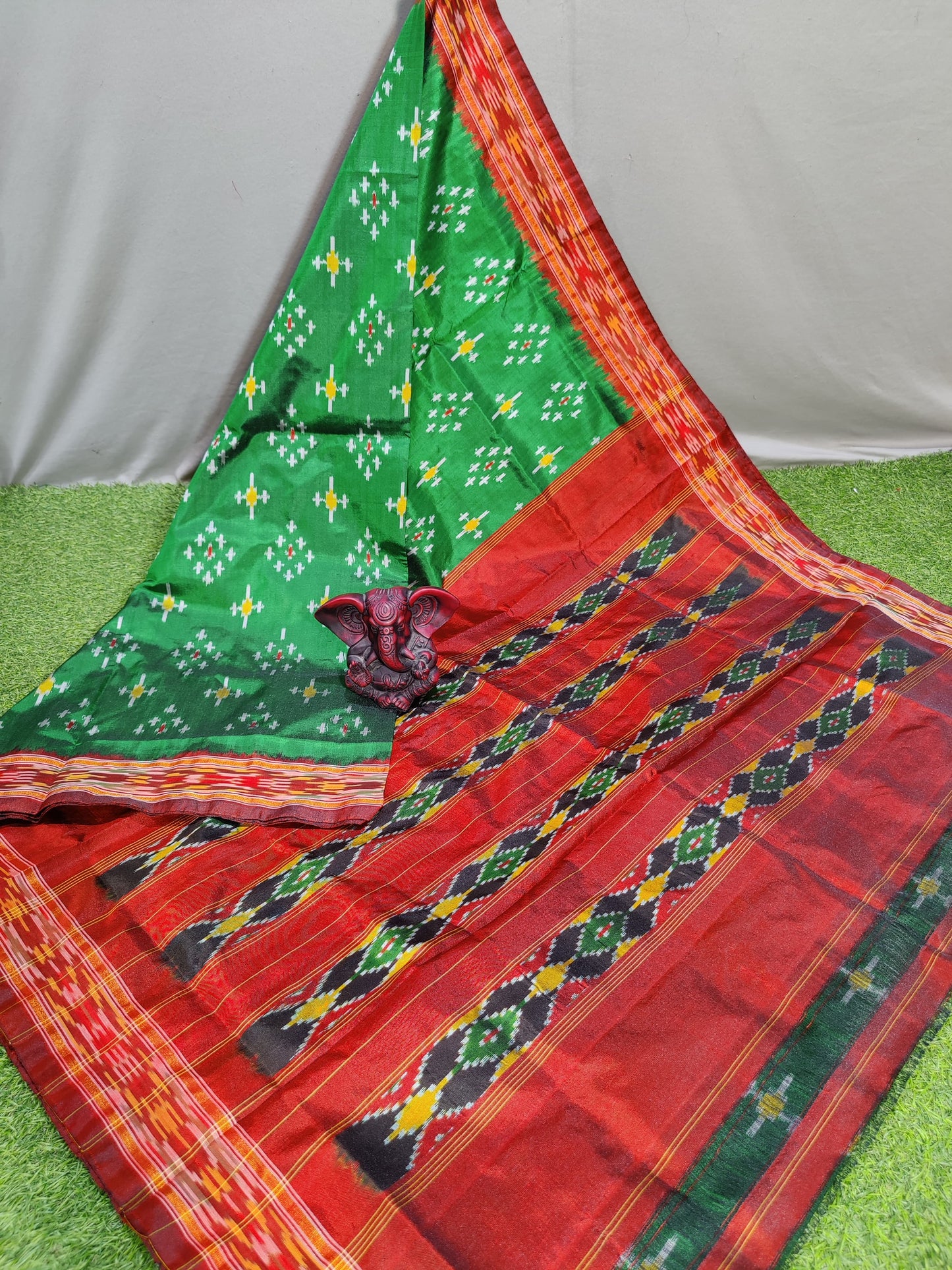 Pure Ikkat handloom Silk Saree