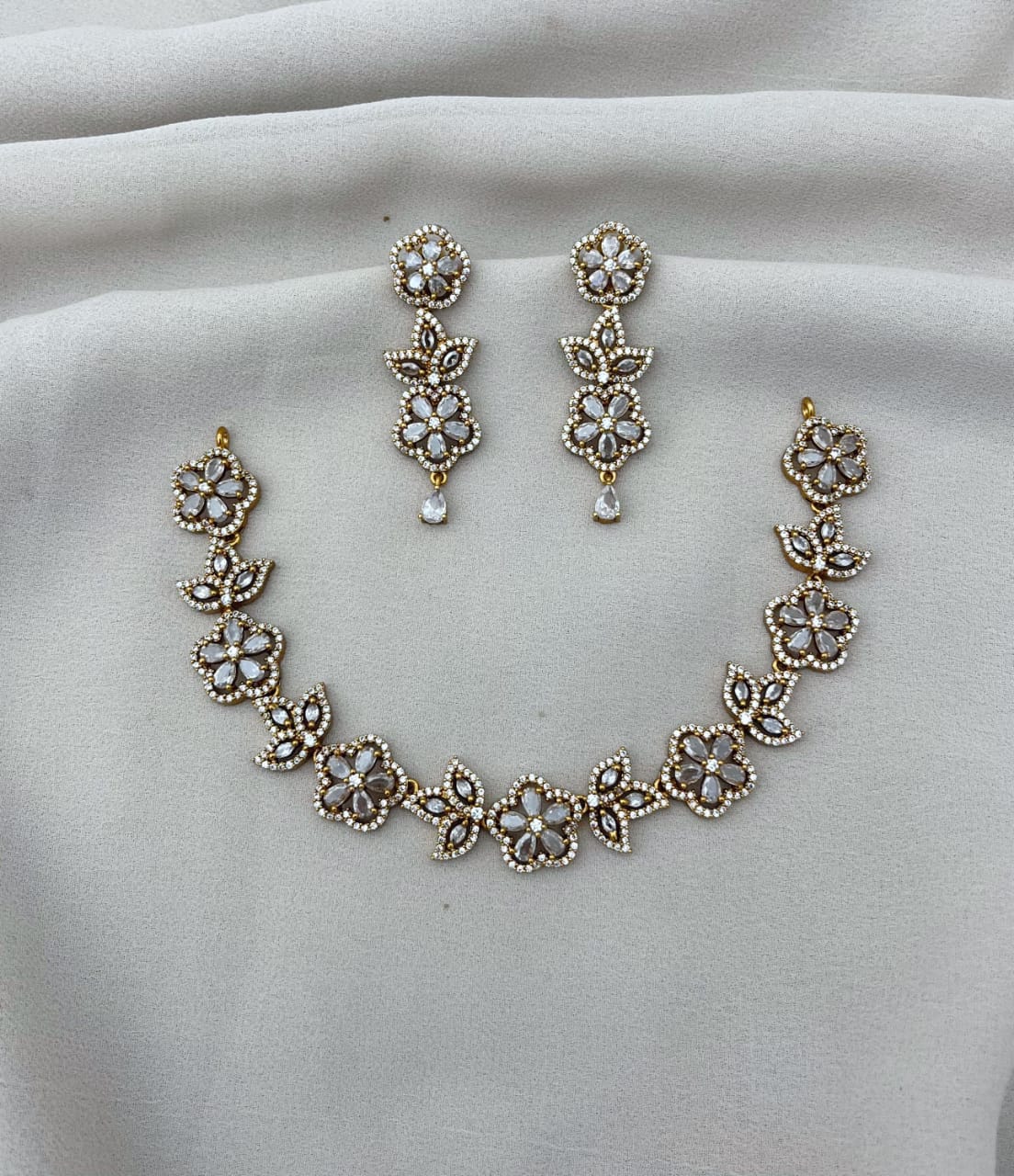 Beautiful stone studded flower choker set