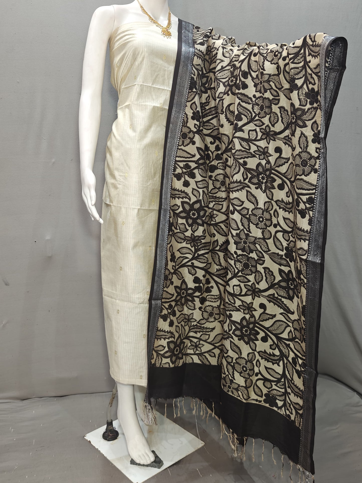 Beautiful Raw Silk top material with Kalamkari Duppatta