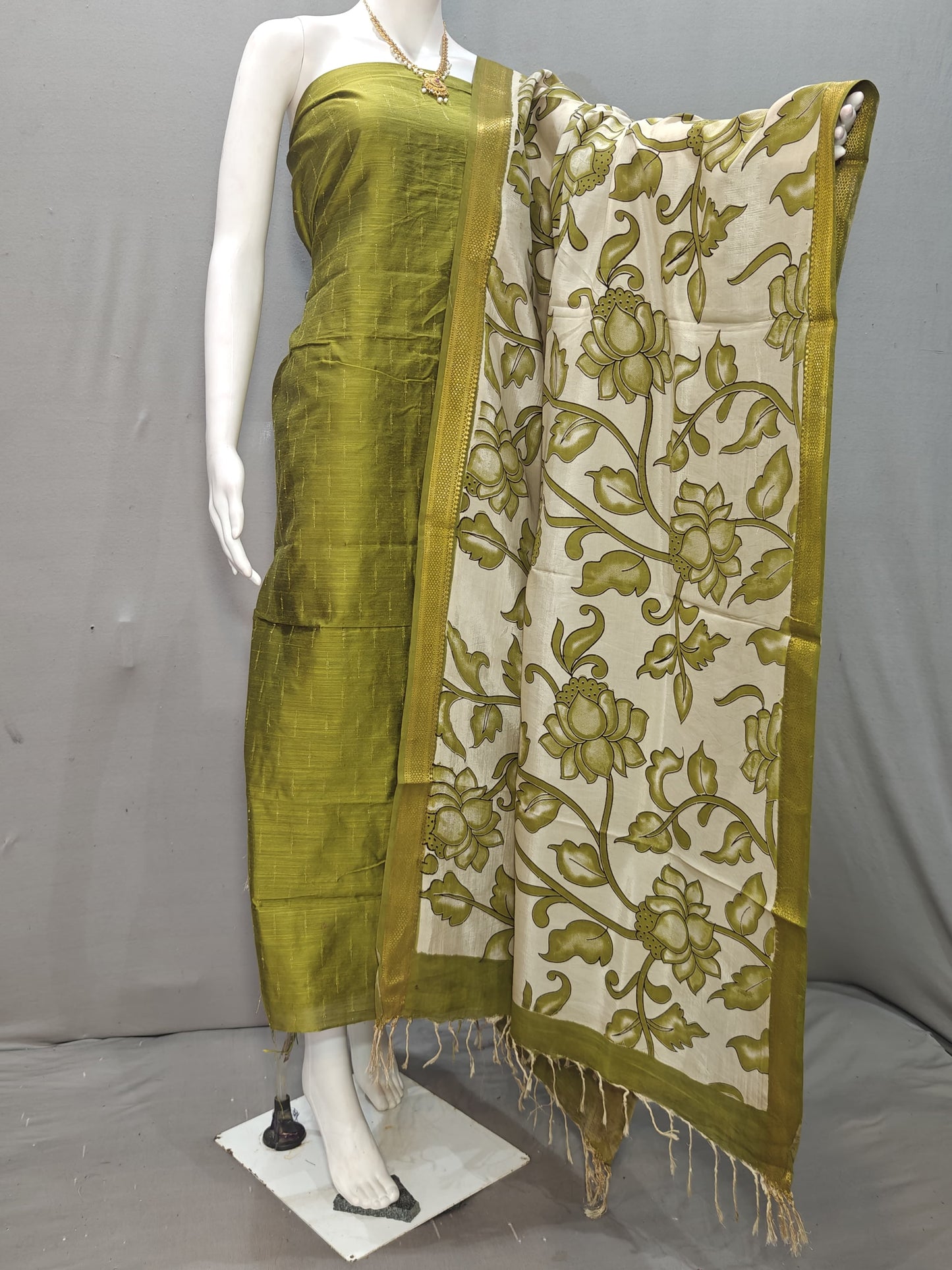 Beautiful Raw Silk top material with Kalamkari Duppatta