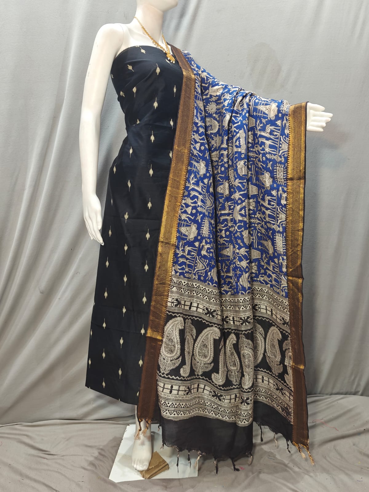 Beautiful Raw Silk top material with Kalamkari Duppatta