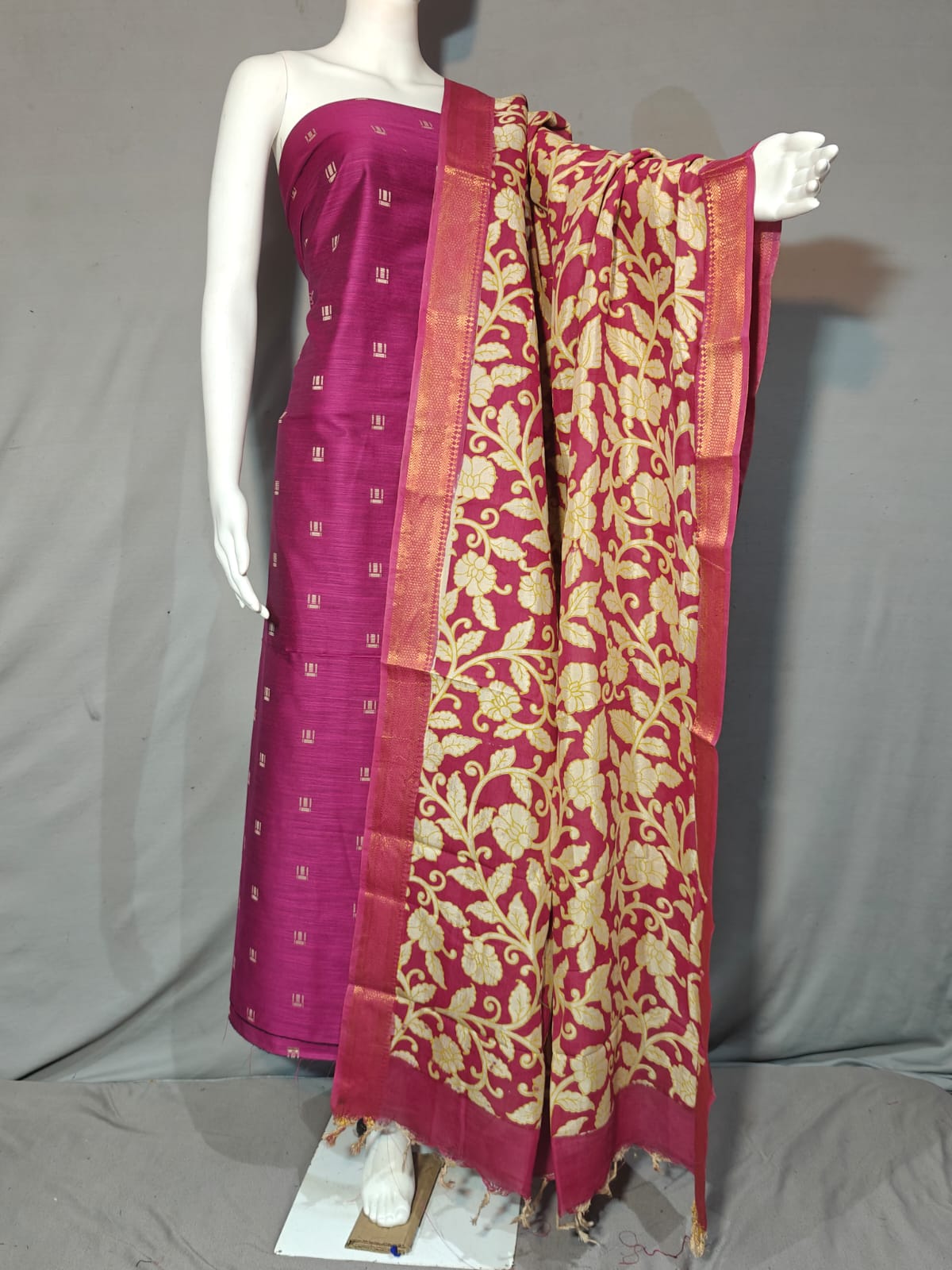 Beautiful Raw Silk top material with Kalamkari Duppatta