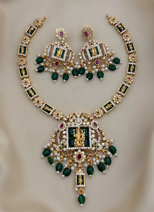 Stunning Dasavatharam Kundan Set